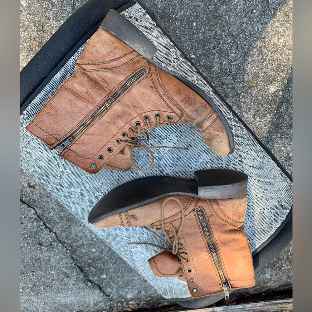 Worn Genuine Leather Zip-up Combat Boots - Picture 12 of 16